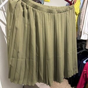 Max Studio Khaki Pleated A-Line Skirt